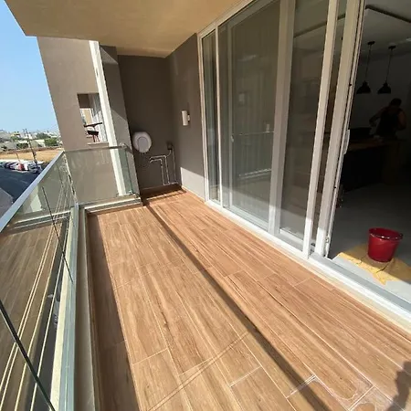 Modern, Spacious, 3 Bedroom Apartment Near Malta International Airport Luqa Exterior foto
