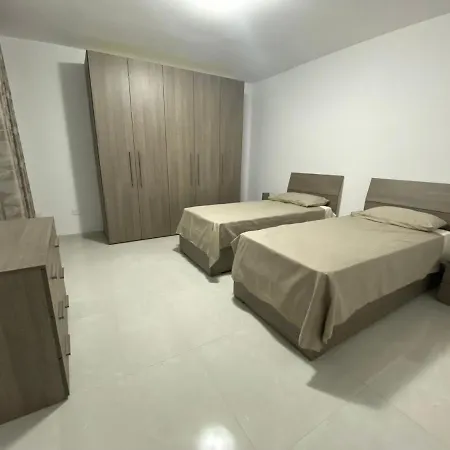 Modern, Spacious, 3 Bedroom Apartment Near Malta International Airport Luqa Exterior foto