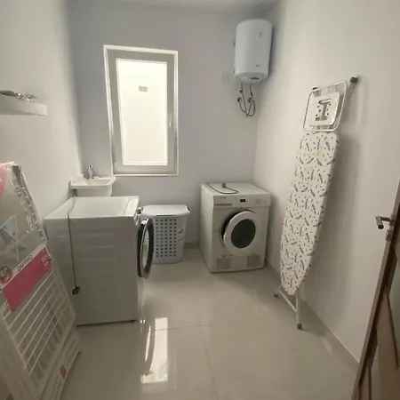 Modern, Spacious, 3 Bedroom Apartment Near Malta International Airport Luqa Exterior foto