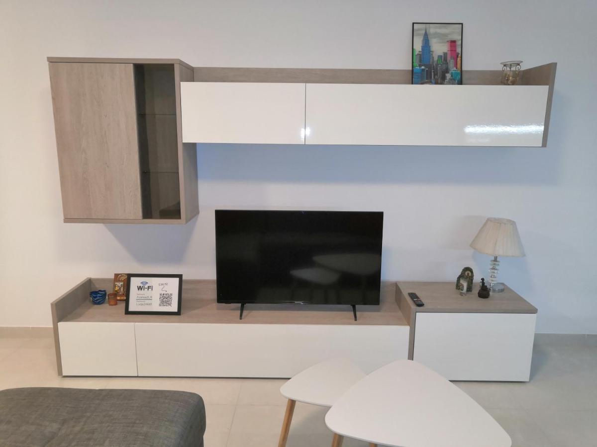 Modern, Spacious, 3 Bedroom Near Malta International Airport * Luqa