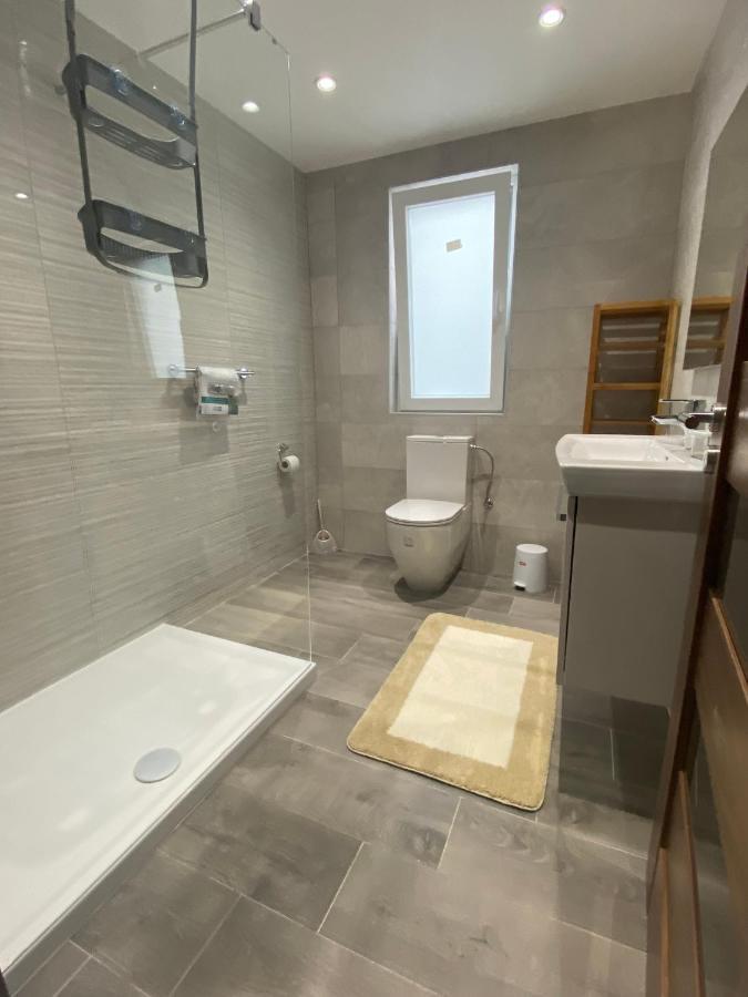 Modern, Spacious, 3 Bedroom Near Malta International Airport Appartement Luqa